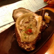 大ぶりの岩牡蠣