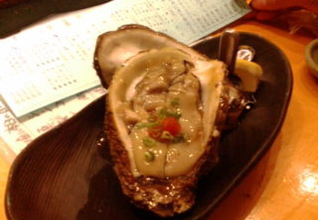 大ぶりの岩牡蠣