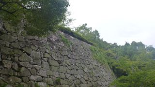 大きいお城ではないです。