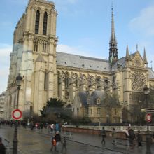 セーヌ川に架かる橋