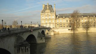 セーヌ川に架かる橋