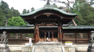 上杉神社は、なんと言っても米沢観光の出発点