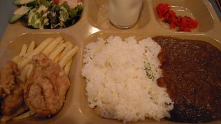 ネイビーバーガーに海軍カレー　アメリカンテイストなお店！