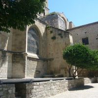 ホテル入り口にある古いチャペル