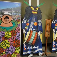 エントランスにて