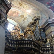 パイプオルガン