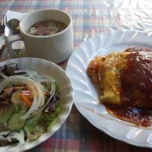 オムライスランチ