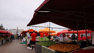 マーケット広場（カウッパトリ）　ちいさなマーケット