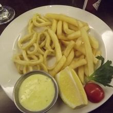 イカフライ　ポテト付きです。