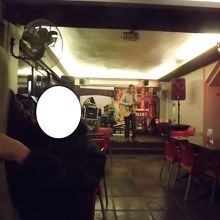 19時よりPOPの生演奏がありました・・。