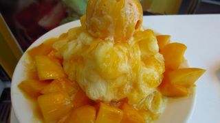   マンゴーカキ氷、甘すぎ