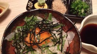 目立ちにくい場所にあるけど、料理は美味しかった。