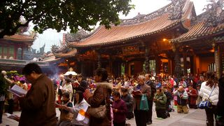 言わずと知れた定番観光スポット