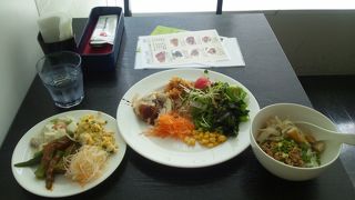 エスニックビュッフェ