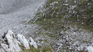 ケーブルカーとロープウェイ2本を乗り継ぐと、まさに絶景が拝めます