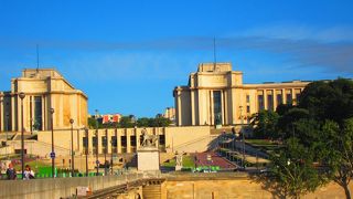 ここから眺めるエッフェル塔も素敵！