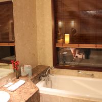 おふろ。寝室が見えます。