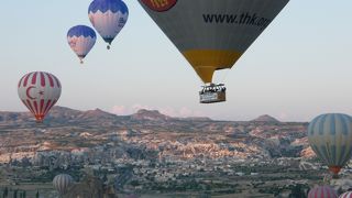 朝焼けに染まる景色は圧巻