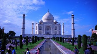 インドの独立記念日、着飾った地元の人で大混雑