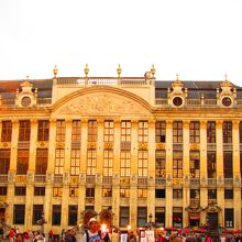 イタリアチックな建物