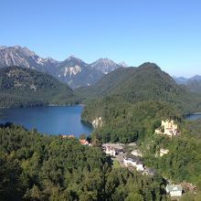 マリエン橋からお城へ向う途中の景色