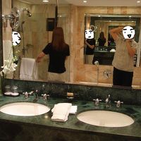 洗面台２個、女子３人には嬉しい。