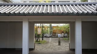 寺の山門のようです