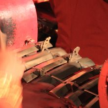 ガムランの打楽器の音色は忘れられなくなります。