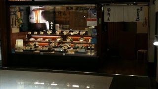 カレーうどんの種類が豊富で良いです