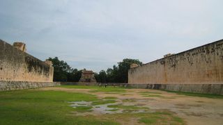 球戯場にはレリーフが沢山