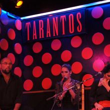 メーンキャストのバイラオール。緊張感みなぎるステージでした