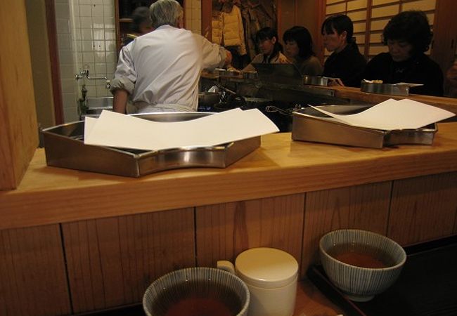 裏路地で美味しい天ぷら。（ランチにおすすめ）