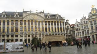 ブラバン公爵の館