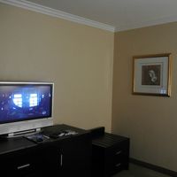 リビングのテレビ。ベッドルームにもある。