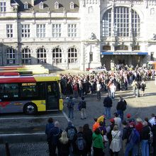大混雑のVerviers駅からスパ行きバス乗り場