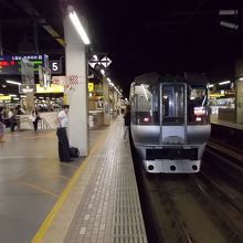 新千歳空港〜札幌間は快速エアポートとしているようです。