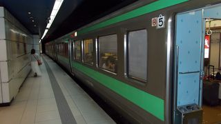 列車によっても快適さが違うのに驚きです！　―札幌～新千歳空港間　快速エアポート―