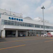 ターミナルビルです。