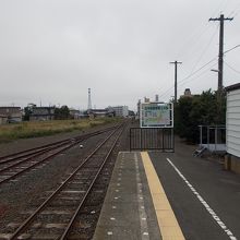 駅のホームです。淋しい気がします。