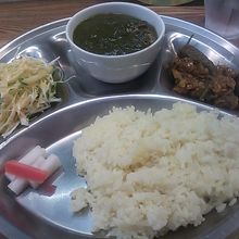 チキンとほうれん草のカレー