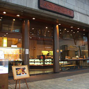 香川県のお土産の定番・瓦せんべいのお店