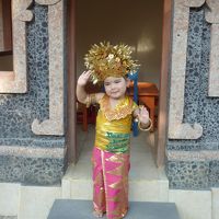 キッズクラブでバリ衣装も着せてくれます。（有料US10＄）