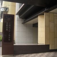 エントランスは少し分かりづらいかも