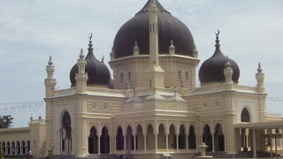 美しいモスクです。
