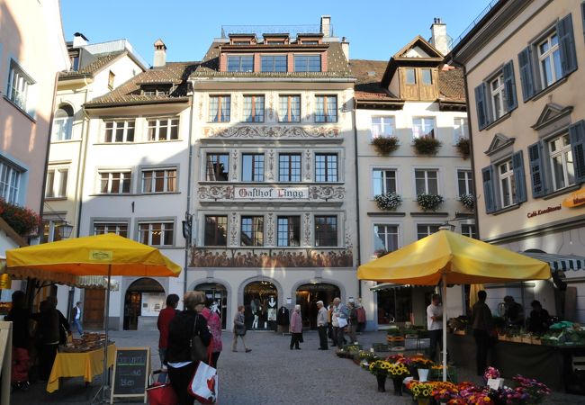 中世からの町並みが残る