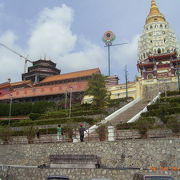マレーシア最大の仏教寺院です。