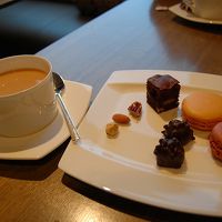 クラブラウンジティータイムのマカロンはオススメ！