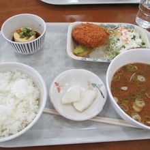 下り線レストラン、豚汁定食