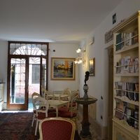 こじんまりしてかわいいロビー