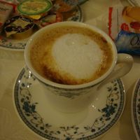 ホテル内にはレストランや売店はありません